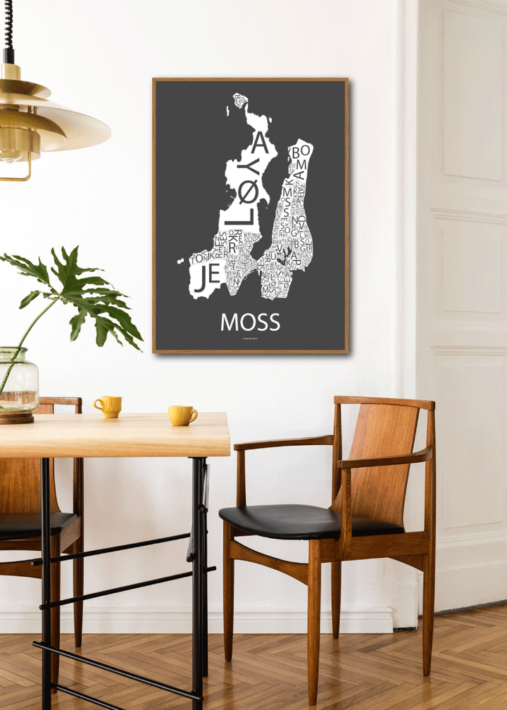 Plakat med håndtegnet kart av Moss
