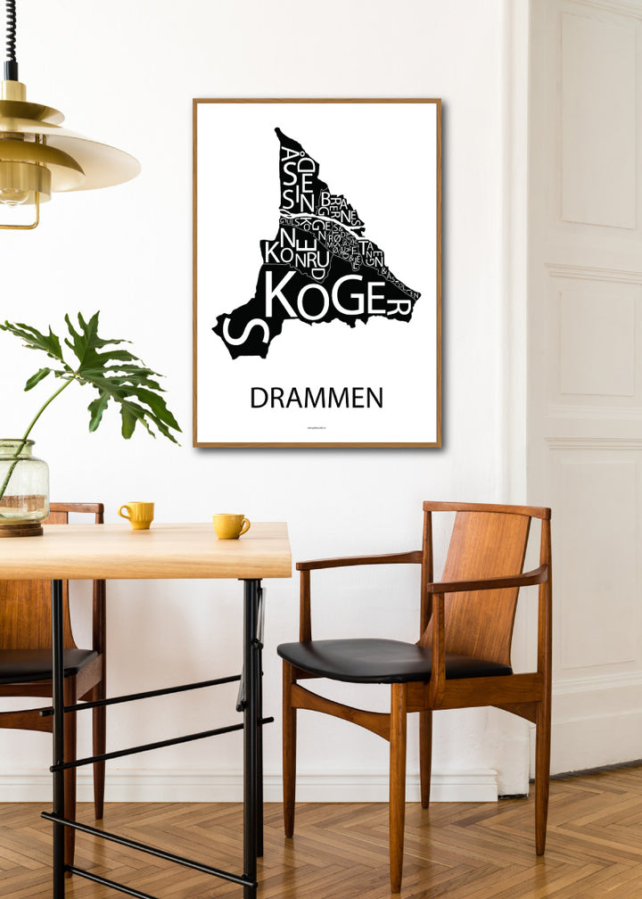 Plakat med håndtegnet kart av Drammen
